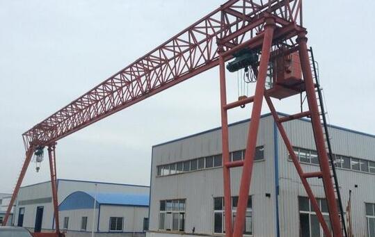起重機(jī)需要按時清理嗎？起重機(jī)機(jī)械零件的清理方式