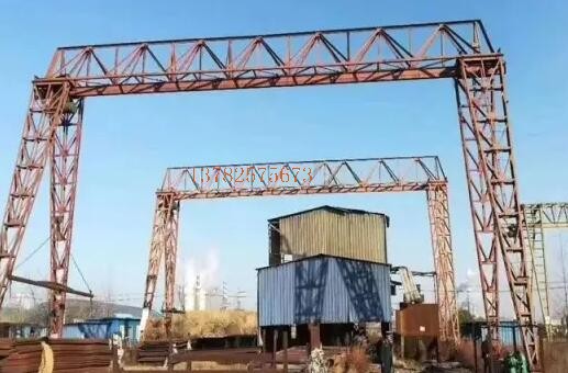 門式起重機(jī)減速機(jī)為什么漏油？我們平常該怎樣維修保養(yǎng)門式起重機(jī)？