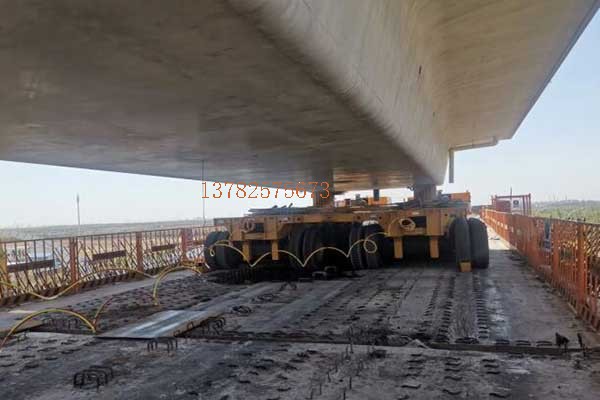 900噸輪胎提，900噸液壓運梁車